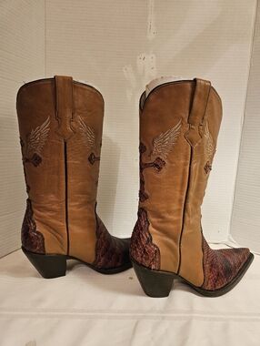 Women's Tan Western Leather Cowboy Boots with Brown Snakeskin Accent